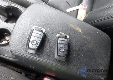 2018 Ford Explorer Xlt из США, поврежденный, VIN 1FM5K7D88JGB87338